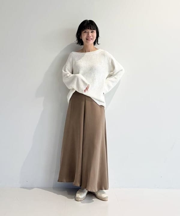 AONO SHIKAMAさんの「BEAMS WOMEN｜コットン ローゲージ ロングスリーブ プルオーバー」を使ったコーディネート