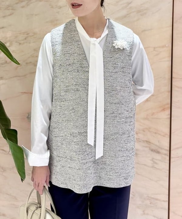 AONO SHIKAMAさんの「BEAMS WOMEN｜コットン リボンタイ シャツ」を使ったコーディネート