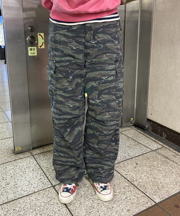 キラリさんの「BEAMS WOMEN｜リップストップ ミリタリー パンツ」を使ったコーディネート