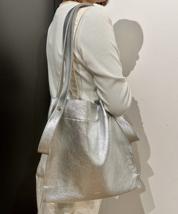 早川 萌子さんの「BEAMS WOMEN｜RIB レイヤード カーディガン」を使ったコーディネート