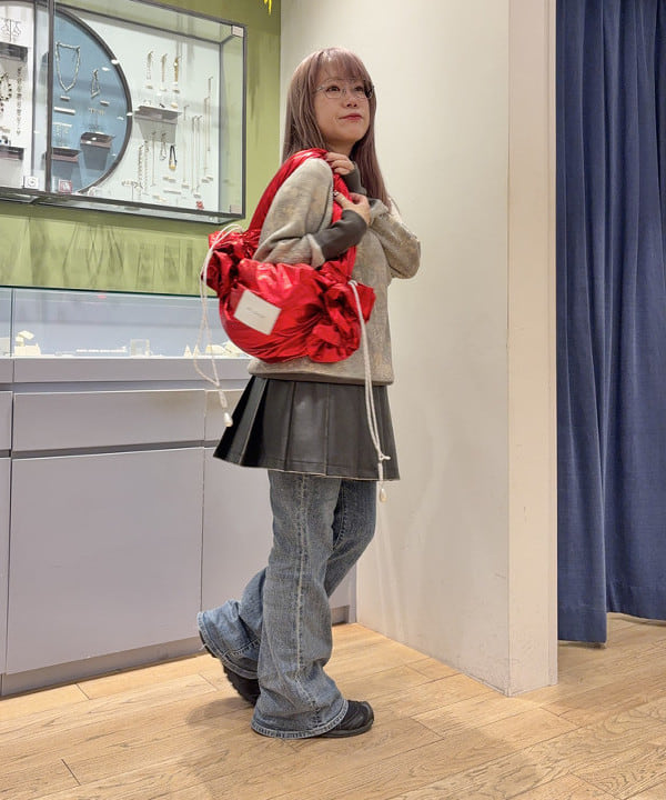 オカベ　アヤカさんの「BEAMS WOMEN｜【別注】Champion / ツリー サーマル Tシャツ」を使ったコーディネート