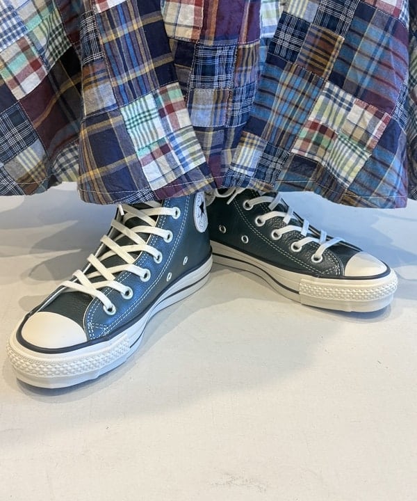 ナガオカ サキさんの「BEAMS WOMEN｜ナイロン フィッシング ベスト アレンジ ワンピース」を使ったコーディネート