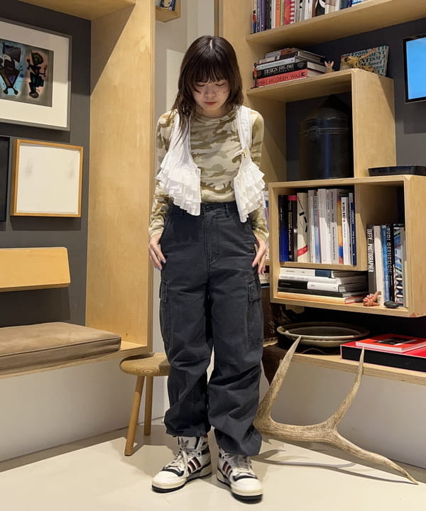 ナツハさんの「BEAMS WOMEN｜リップストップ ミリタリー パンツ」を使ったコーディネート