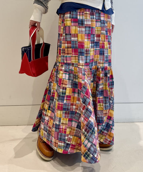 イシイ サオリさんの「BEAMS WOMEN｜ビッグ メッシュ フーディー」を使ったコーディネート