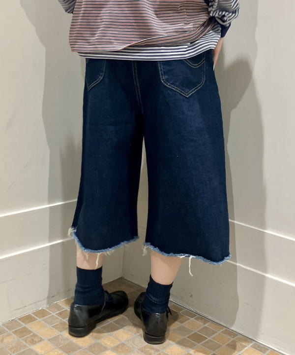 小原 もこさんの「BEAMS WOMEN｜スウィッチ ボーダー ロングスリーブ」を使ったコーディネート