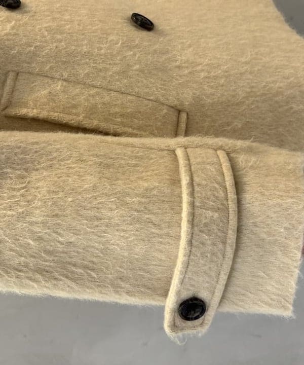 松田 陽茉莉さんの「BEAMS WOMEN｜シャギー ダブル ハーフ コート」を使ったコーディネート