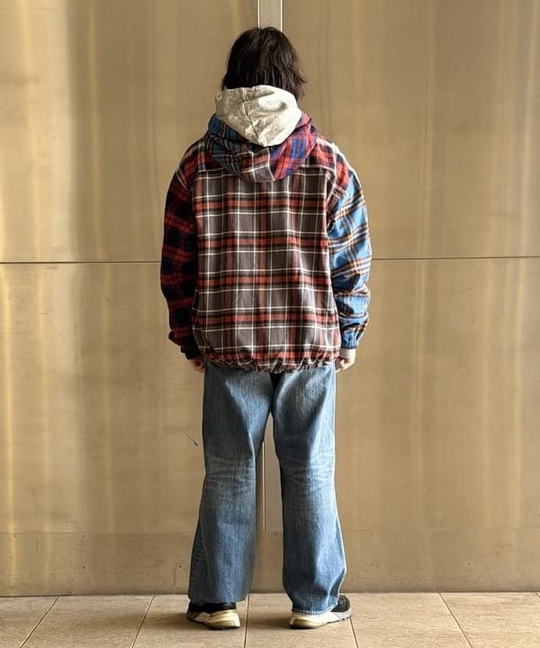 うえきんぐさんの「フェード ダメージ デニムパンツ 【ワイドストレートフィット】」を使ったコーディネート