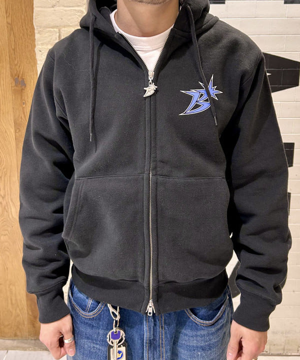 Shutoさんの「BEAMS WOMEN｜ワイドストレート デニムパンツ」を使ったコーディネート