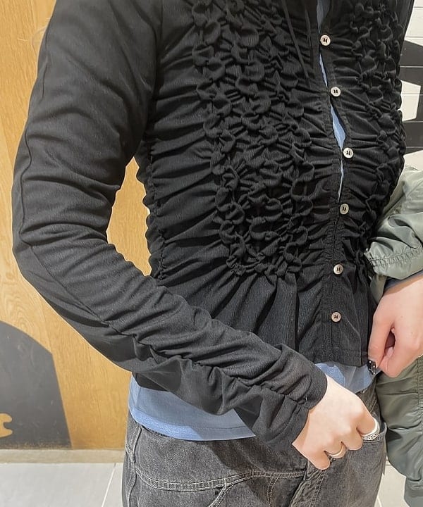 江口 息吹さんの「BEAMS WOMEN｜シアー センター シーム Tシャツ」を使ったコーディネート