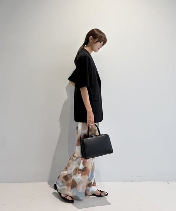 茂野 真楓さんの「BEAMS WOMEN｜PUNTI. / PORTRAIT ハンドバッグ」を使ったコーディネート