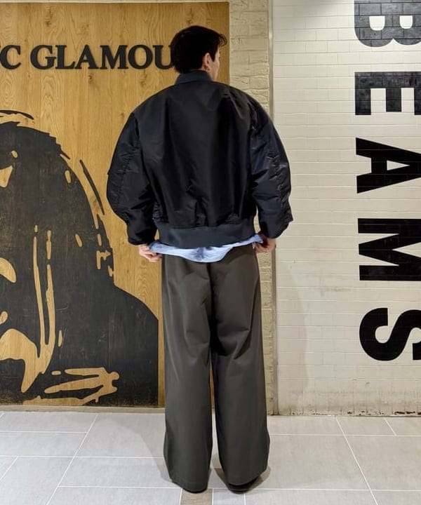 藤井 倖輝さんの「BEAMS WOMEN｜【ワイドフィット】クレイジー MA-1」を使ったコーディネート