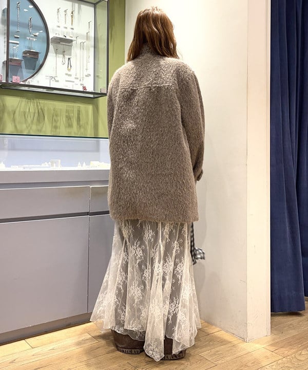 大木さんの「BEAMS WOMEN｜シャギースタンド カラー ハーフ コート」を使ったコーディネート