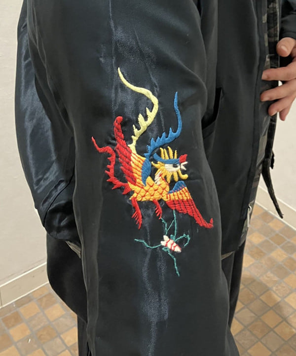 赤羽 花さんの「BEAMS WOMEN｜リップストップ ミリタリー ブルゾン」を使ったコーディネート