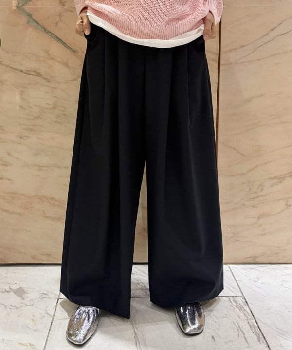 茂野 真楓さんの「BEAMS WOMEN｜5ゲージ コットン 畦編み プルオーバー」を使ったコーディネート