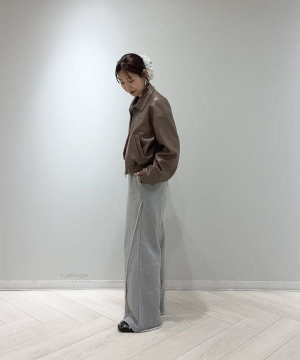 SAEさんの「BEAMS WOMEN｜フェイクレザー ジップ ブルゾン」を使ったコーディネート