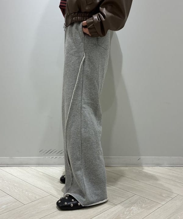 SAEさんの「BEAMS WOMEN｜フェイクレザー ジップ ブルゾン」を使ったコーディネート