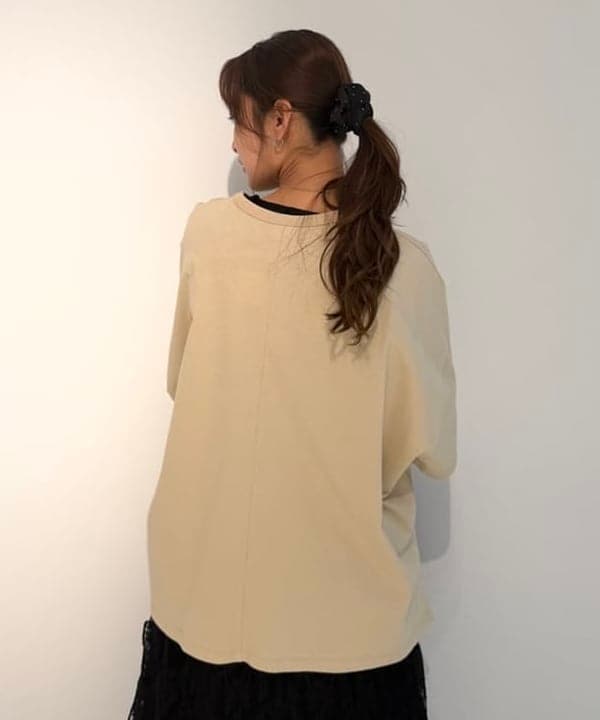 松本 佳菜子さんの「BEAMS WOMEN｜ベロア ワイド スウェット パンツ」を使ったコーディネート