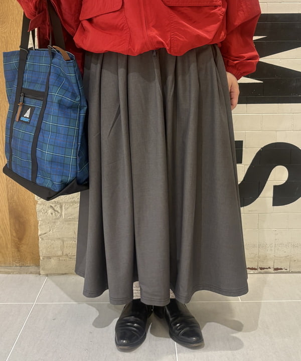 大石彩可さんの「BEAMS WOMEN｜【別注】GREGORY / VINTAGE SIMPLE TOTE CHECK」を使ったコーディネート