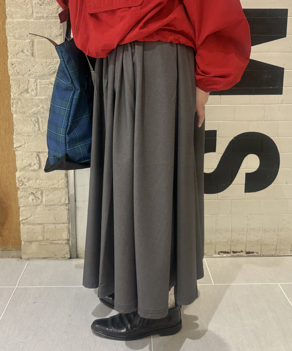 大石彩可さんの「BEAMS WOMEN｜【別注】GREGORY / VINTAGE SIMPLE TOTE CHECK」を使ったコーディネート