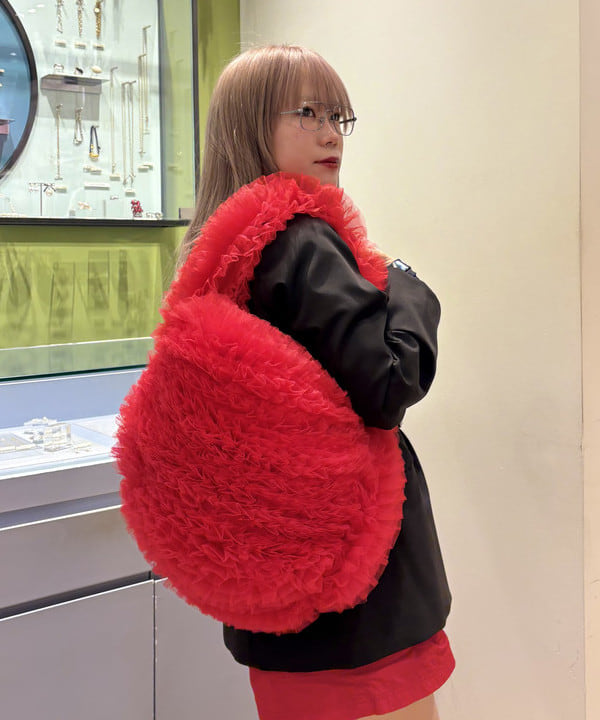 オカベ　アヤカさんの「BEAMS WOMEN｜ヨークレイヤード 2ボタン ジャケット」を使ったコーディネート