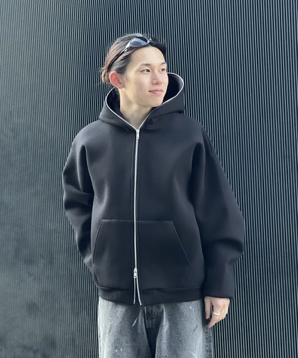寺田 昌容さんの「BEAMS WOMEN｜フルフェイス ジップアップ フーディ 【ワイドショートフィット】」を使ったコーディネート