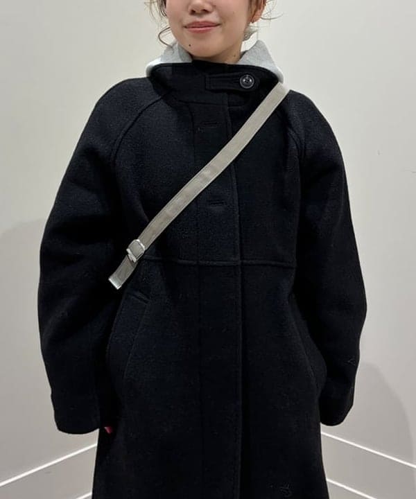 まゆちゃんさんの「BEAMS WOMEN｜スタンドカラー シングル コート」を使ったコーディネート