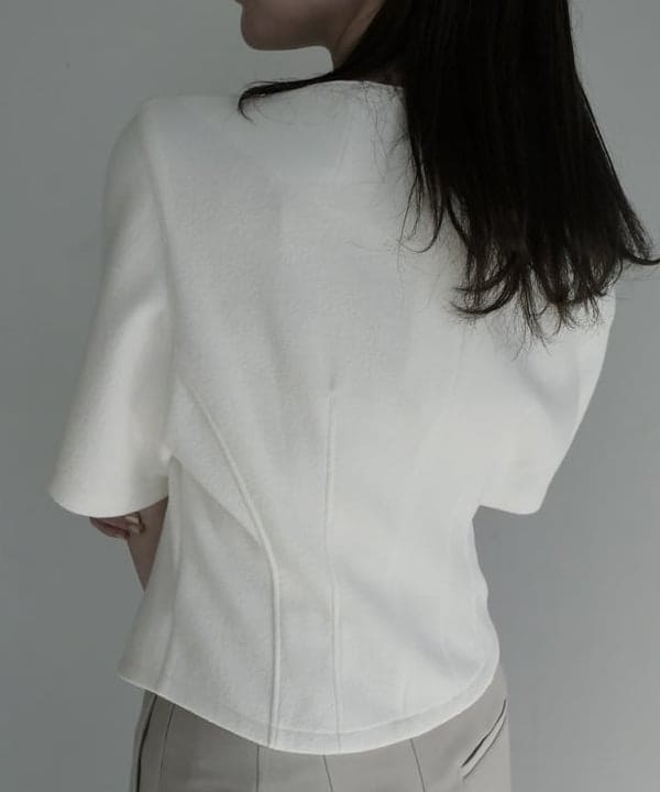 大浦 栞さんの「BEAMS WOMEN｜ワイド シルエット パンツ」を使ったコーディネート