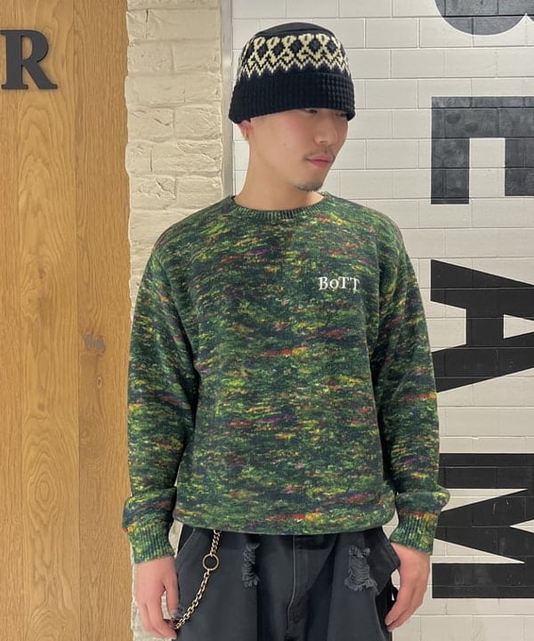 梨本 湖太郎さんの「BEAMS WOMEN｜ジャカード ニット バケットハット」を使ったコーディネート