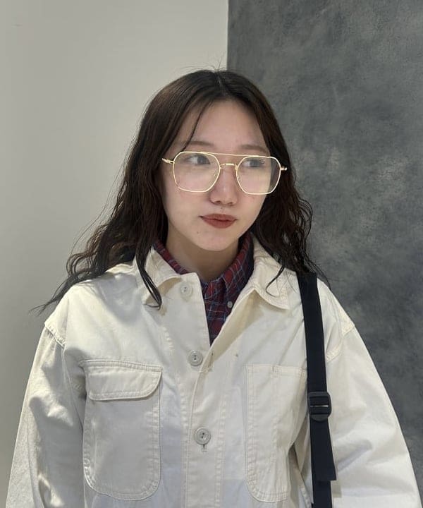 ハルカさんの「BEAMS WOMEN｜BEAMS PLUS / インディゴチェック ボタンダウンシャツ」を使ったコーディネート