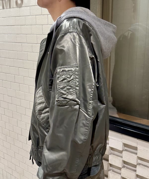 藤井 倖輝さんの「BEAMS WOMEN｜フェイクレイヤード フライトジャケット【ワイドショートフィット】」を使ったコーディネート