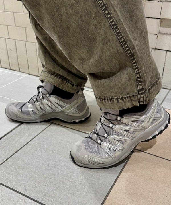 藤井 倖輝さんの「BEAMS WOMEN｜フェイクレイヤード フライトジャケット【ワイドショートフィット】」を使ったコーディネート