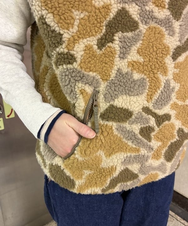 キラリさんの「BEAMS WOMEN｜【別注】Champion / バックプリント リバースウィーブ(R) クルー スウェット」を使ったコーディネート