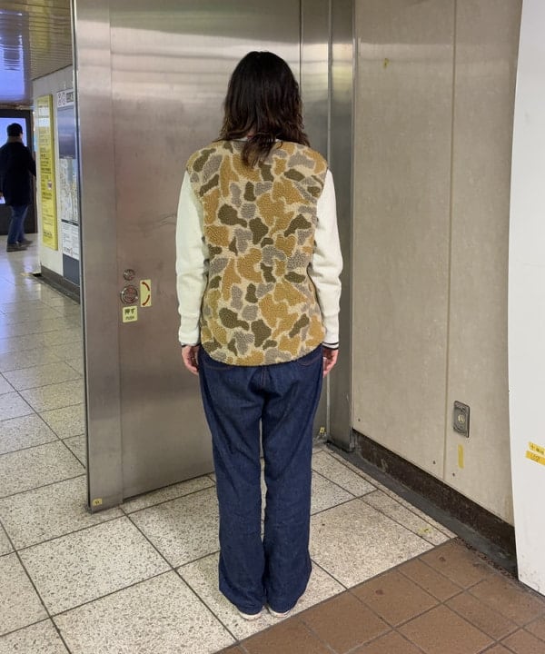 キラリさんの「BEAMS WOMEN｜【別注】Champion / バックプリント リバースウィーブ(R) クルー スウェット」を使ったコーディネート