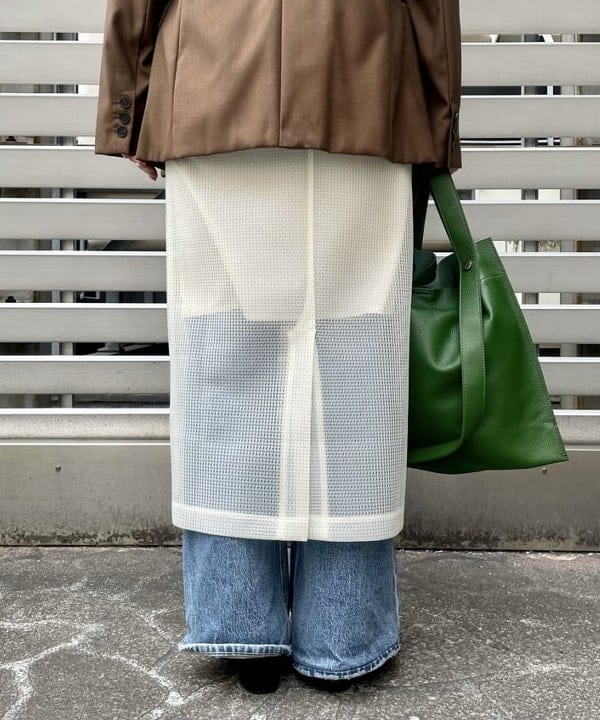 カタヤマ アヤさんの「BEAMS WOMEN｜4ボタン ダブル テーラード ジャケット」を使ったコーディネート