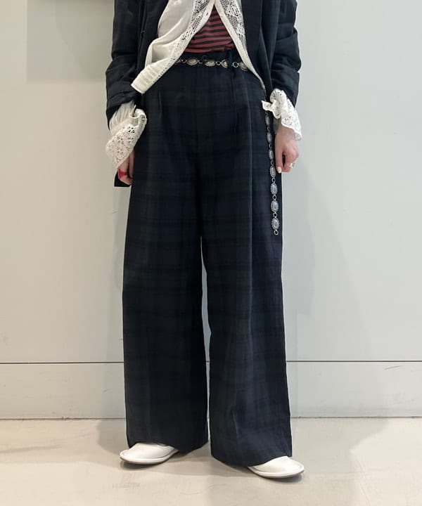 清水 彩乃さんの「BEAMS WOMEN｜スウィッチ ボーダー ロングスリーブ」を使ったコーディネート