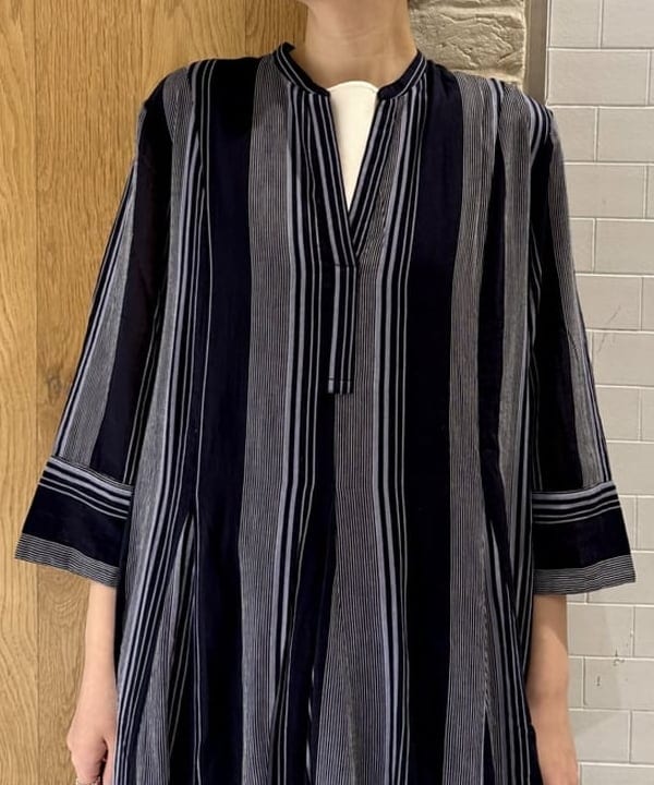 ヒライさんの「BEAMS WOMEN｜ne Quittez pas / ボイル ストライプ パネル ワンピース」を使ったコーディネート