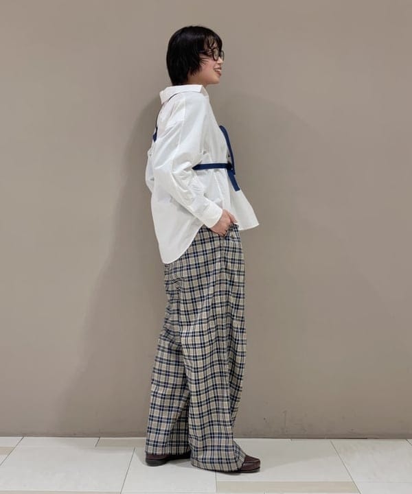 みやさかさんの「BEAMS WOMEN｜【別注】ENGINEERED GARMENTS / ワンショルダー ベスト」を使ったコーディネート