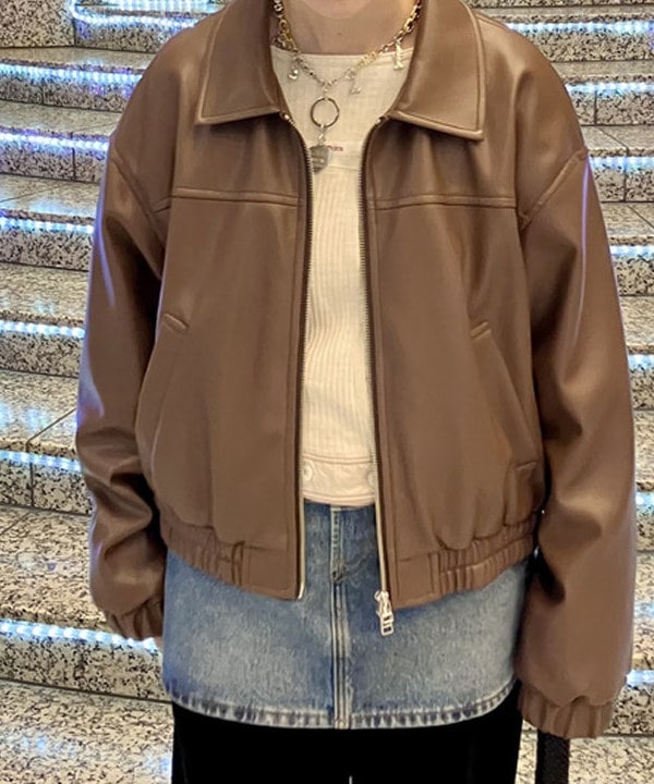 森本 理絵さんの「BEAMS WOMEN｜ベロア ワイド スウェット パンツ」を使ったコーディネート