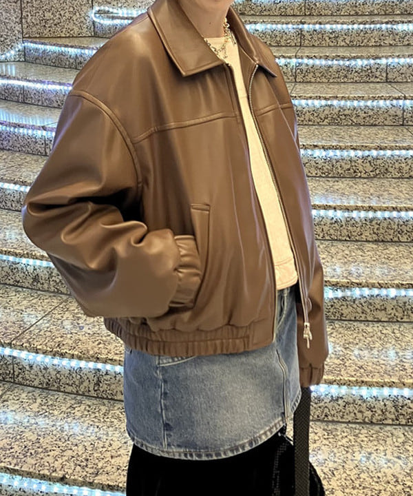 森本 理絵さんの「BEAMS WOMEN｜ベロア ワイド スウェット パンツ」を使ったコーディネート