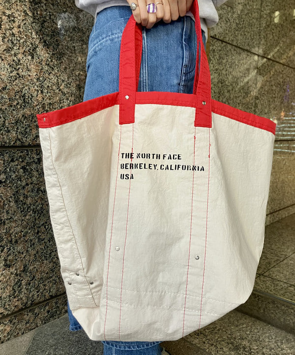 小原 もこさんの「BEAMS WOMEN｜【別注】GOOD ROCK SPEED / Ford スウェット」を使ったコーディネート