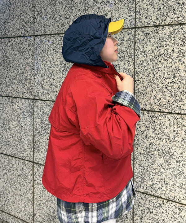 イガラシさんの「BEAMS WOMEN｜ナイロン パッカブル フード ジャケット」を使ったコーディネート
