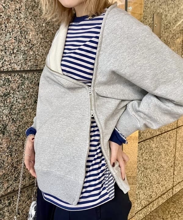 小原 もこさんの「BEAMS WOMEN｜ワイド タック チノ パンツ」を使ったコーディネート