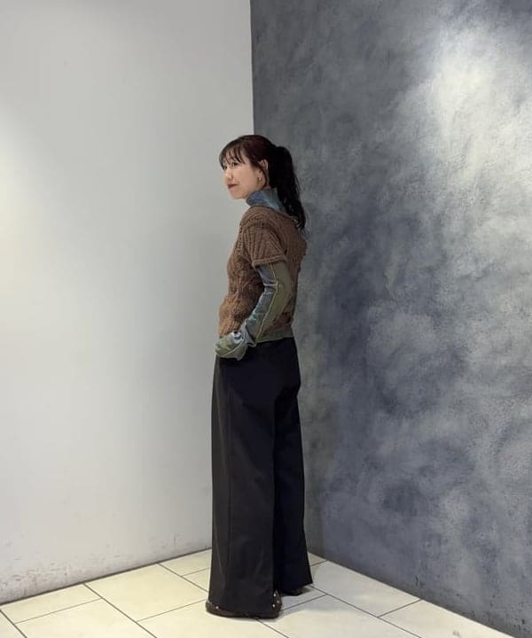 SAEさんの「BEAMS WOMEN｜バックスリット ワイド パンツ」を使ったコーディネート
