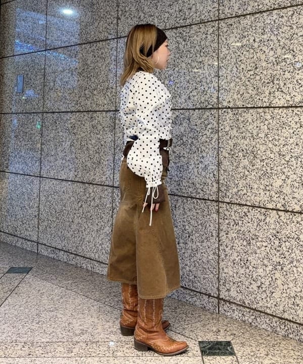 まゆちゃんさんの「BEAMS WOMEN｜ドット センター ギャザー ブラウス」を使ったコーディネート