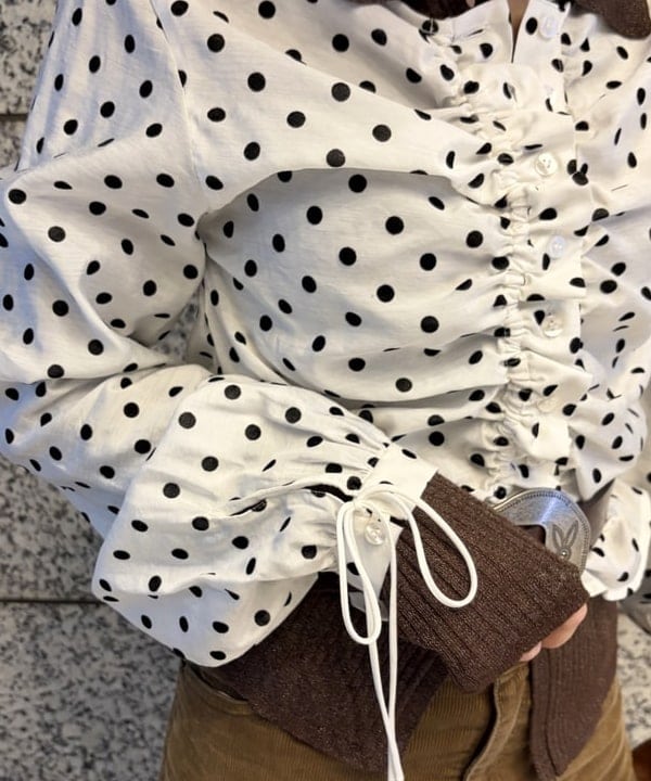 まゆちゃんさんの「BEAMS WOMEN｜ドット センター ギャザー ブラウス」を使ったコーディネート