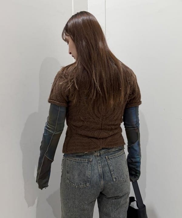 松本 佳菜子さんの「BEAMS WOMEN｜デニム フレア パンツ」を使ったコーディネート