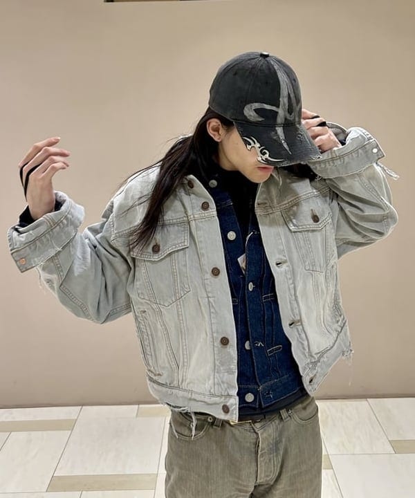 翔さんの「BEAMS WOMEN｜ワイドショート ダメージ デニム ジャケット」を使ったコーディネート