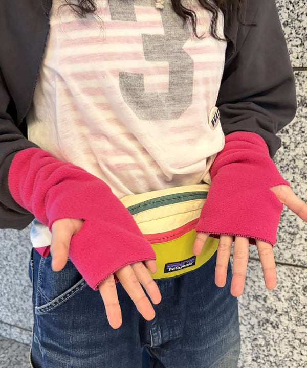 ばるたんさんの「BEAMS WOMEN｜シアー ナンバリング フットボール」を使ったコーディネート