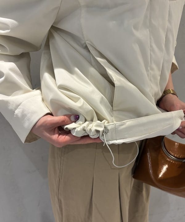 中平 あみさんの「BEAMS WOMEN｜ワイド タック チノ パンツ」を使ったコーディネート