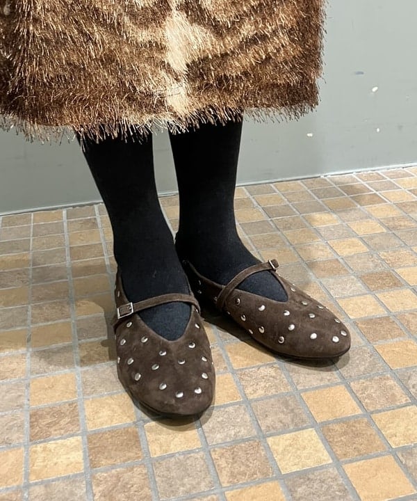 加歩さんの「BEAMS WOMEN｜ヘアリー シャギー Vネック カーディガン」を使ったコーディネート